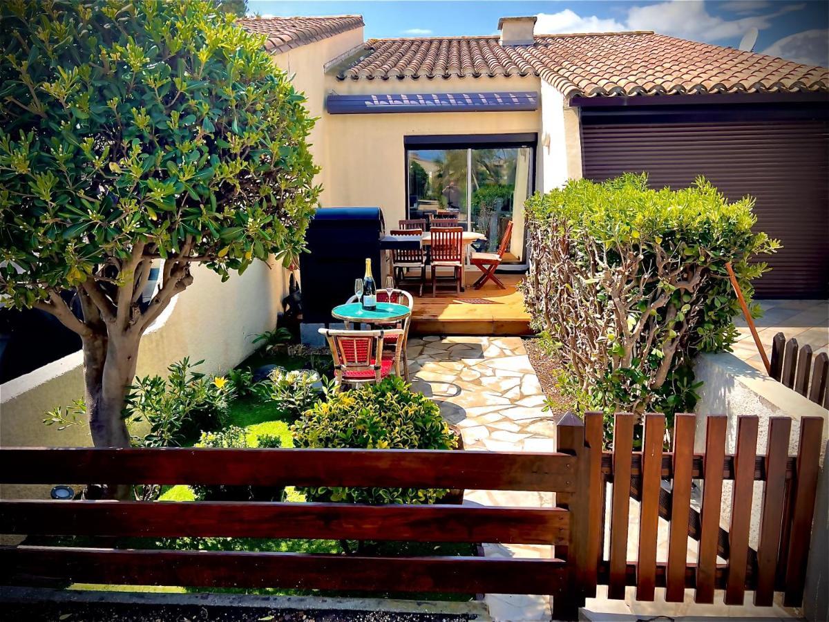 Appartement Mezzanine/Jardin/Terrasse Village Naturiste Agde Exteriör bild